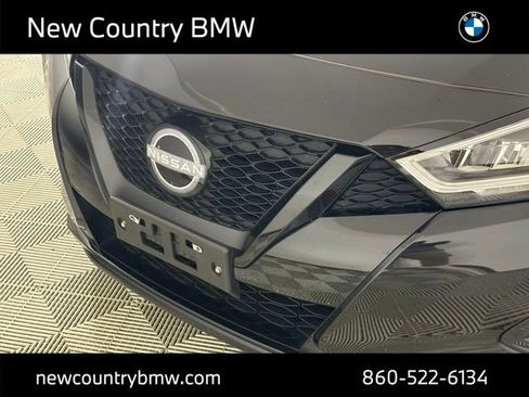 Used 2023 Nissan Maxima SR w/ Sport Mat Group FWD image 8