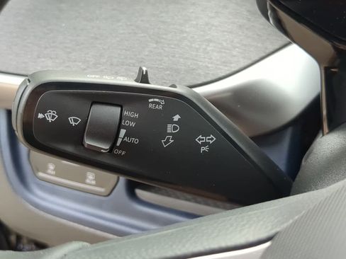 New 2025 Volkswagen ID. Buzz Pro S image 25