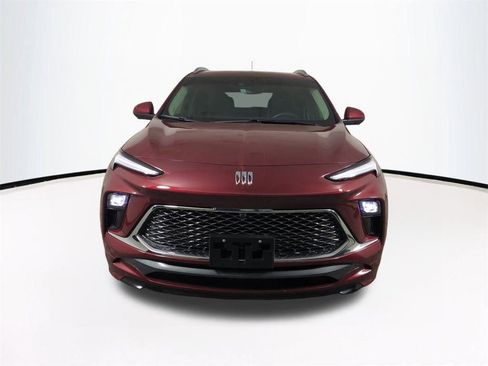 Used 2025 Buick Encore GX Avenir w/ Avenir Technology Package image 3