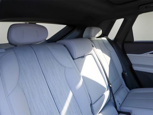 Used 2024 Cadillac Lyriq Sport image 30