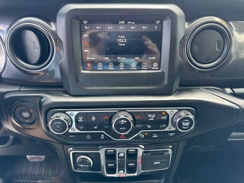 Used 2021 Jeep Wrangler Unlimited Sport AWD/4WD image 18