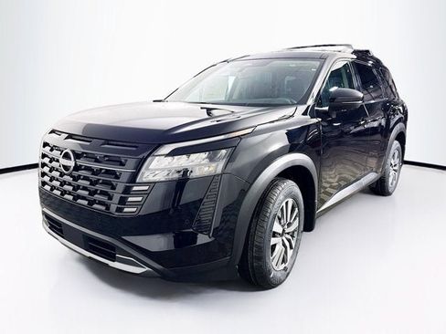 New 2026 Nissan Pathfinder SL AWD/4WD image 1