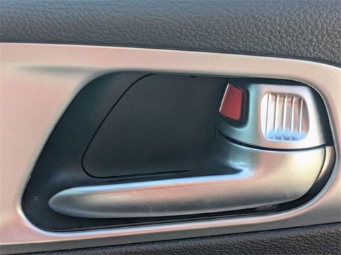 Used 2023 Chrysler Pacifica Touring-L w/ S Appearance Package image 31