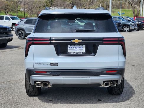 New 2026 Chevrolet Traverse LT w/ Driver Confidence Package FWD image 6