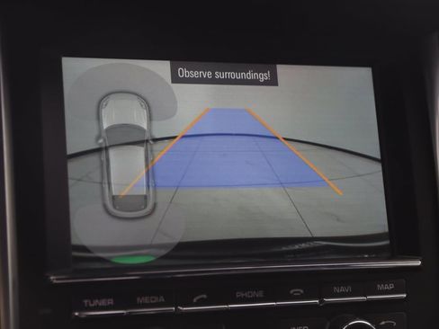 Used 2015 Porsche Macan S image 9