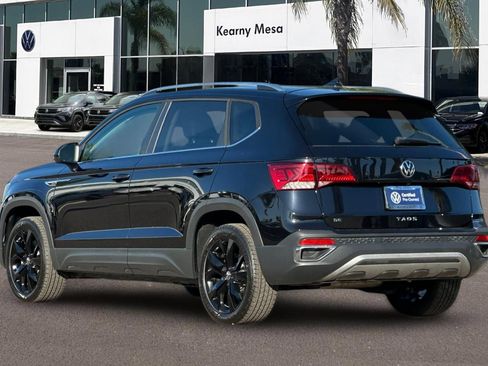 Used 2023 Volkswagen Taos SE w/ Panoramic Sunroof Package image 6