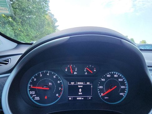 Used 2023 Chevrolet Malibu LT FWD image 13