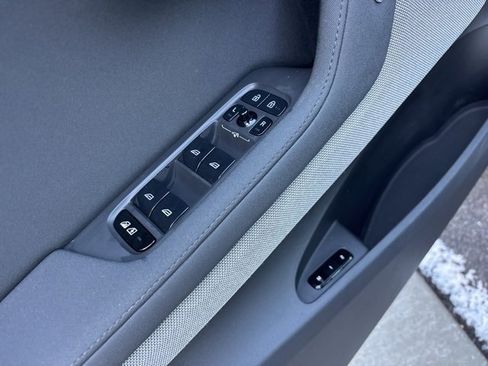 Used 2021 Polestar Polestar 2 w/ Performance Package image 22