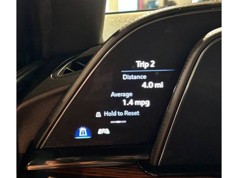 Used 2021 Cadillac Escalade Luxury image 27