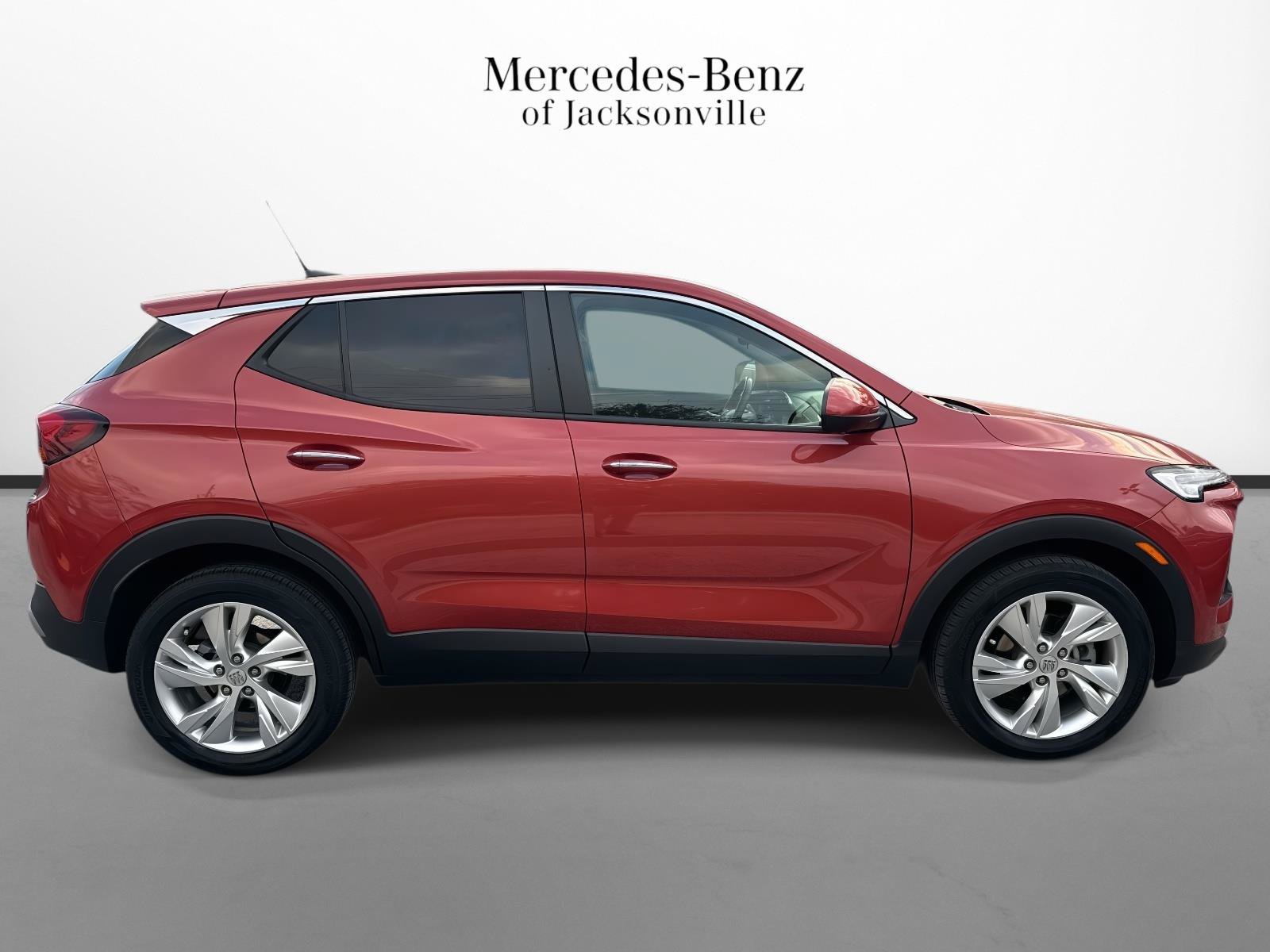 Used 2024 Buick Encore GX Preferred w/ Advanced Technology Package FWD image 2