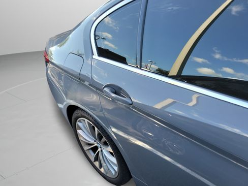 Used 2021 BMW 530i w/ Convenience Package RWD image 20
