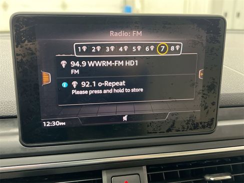 Used 2017 Audi A4 2.0T Premium image 13