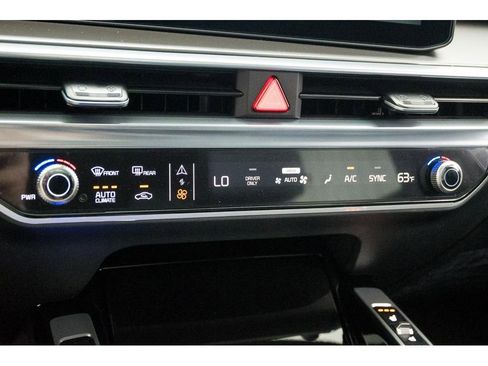 New 2025 Kia Sorento SX Prestige image 30