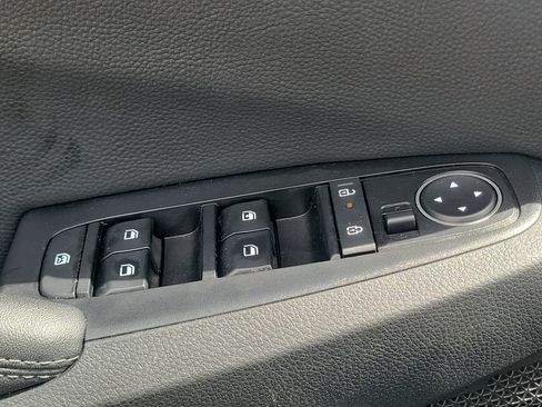 Used 2024 Kia Seltos S FWD image 29