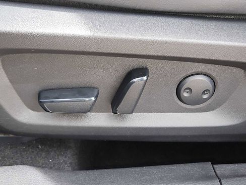 Used 2024 Mitsubishi Outlander SE AWD/4WD image 17