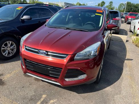 Used 2014 Ford Escape Titanium w/ Equipment Group 401A AWD/4WD image 3