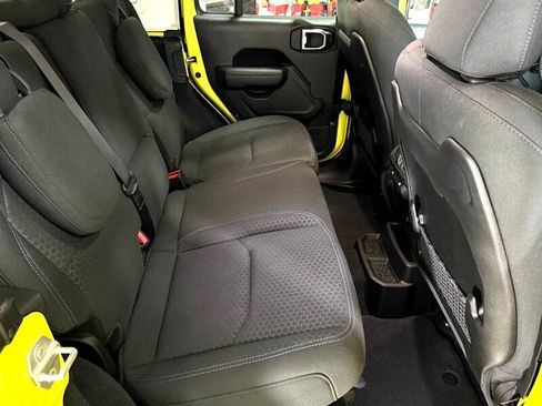 Used 2024 Jeep Wrangler Unlimited Rubicon 4xe image 16