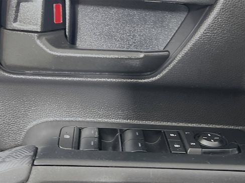 Used 2024 Toyota Tacoma SR5 image 17