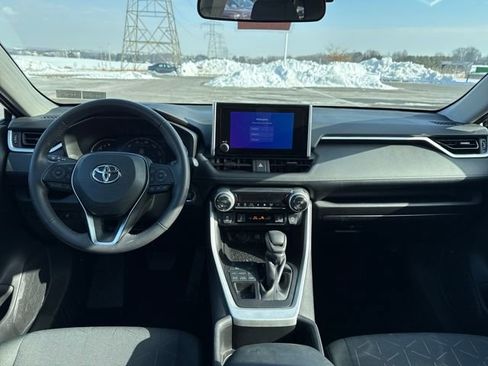 Used 2024 Toyota RAV4 XLE image 12