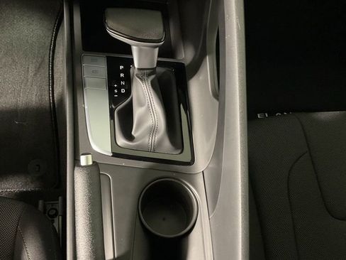 New 2026 Hyundai Elantra SE FWD image 29
