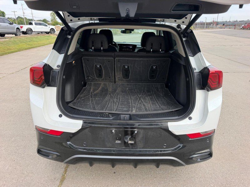 Used 2024 Buick Encore GX Sport Touring w/ Comfort Package FWD image 5