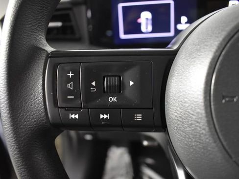 Certified 2025 Nissan Kicks SV AWD/4WD image 14