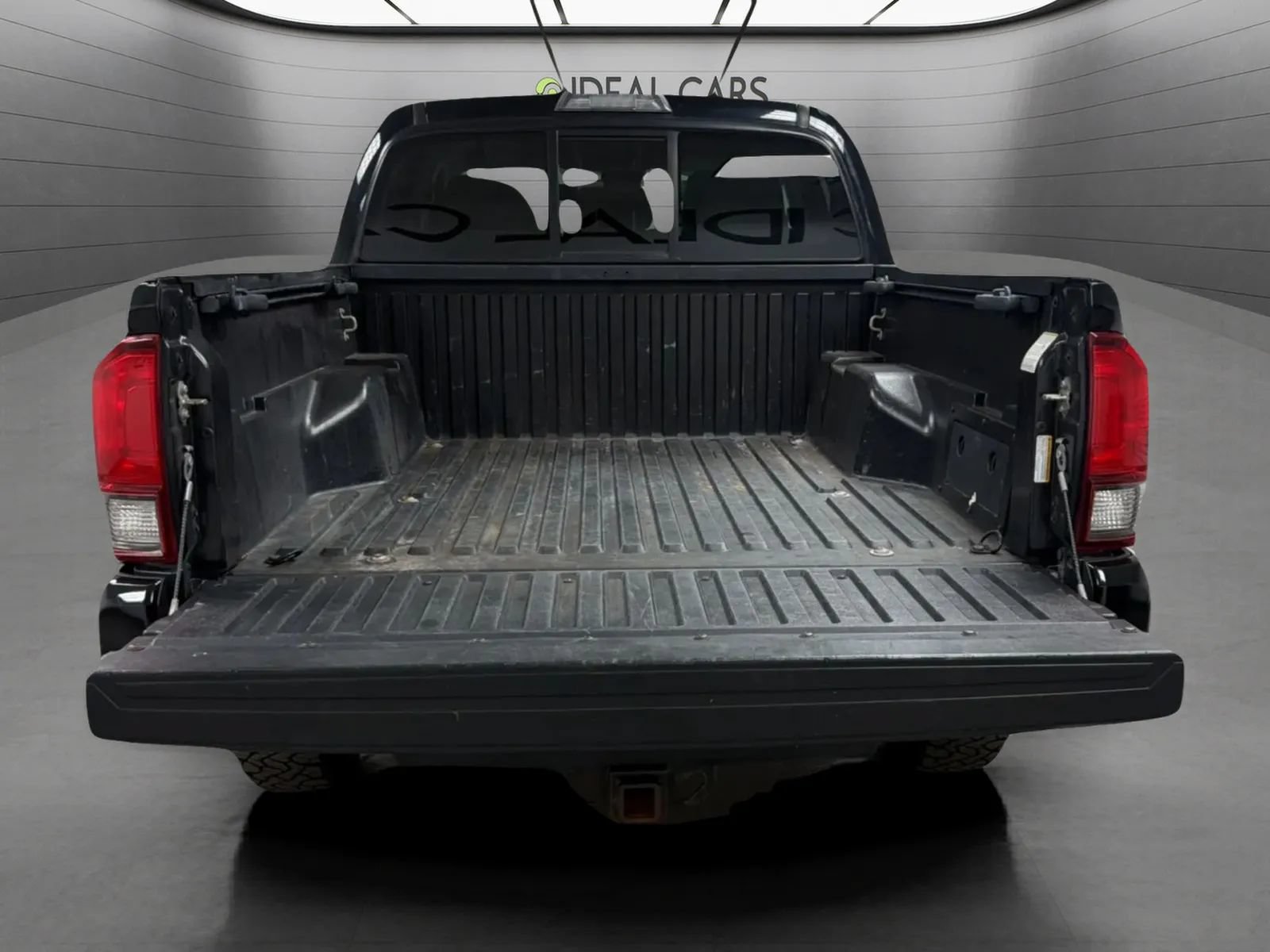 Used 2019 Toyota Tacoma SR w/ SR Convenience Package AWD/4WD image 19