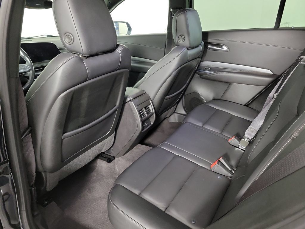 Certified 2024 Cadillac XT4 Premium Luxury AWD/4WD image 13