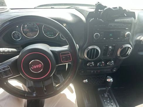 Used 2017 Jeep Wrangler Unlimited Sport w/ Quick Order Package 24S AWD/4WD image 12