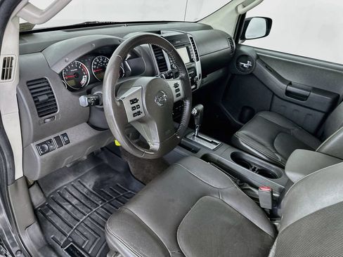 Used 2015 Nissan Xterra S AWD/4WD image 29