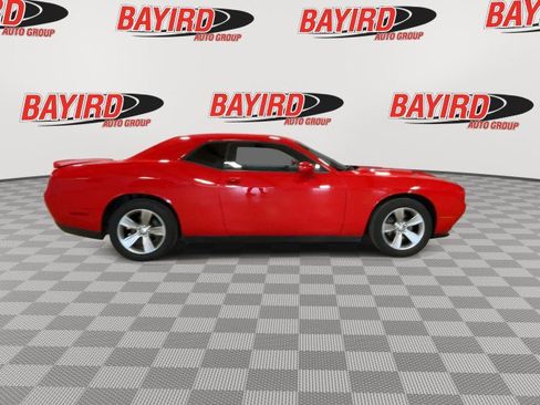 Used 2020 Dodge Challenger SXT RWD image 9