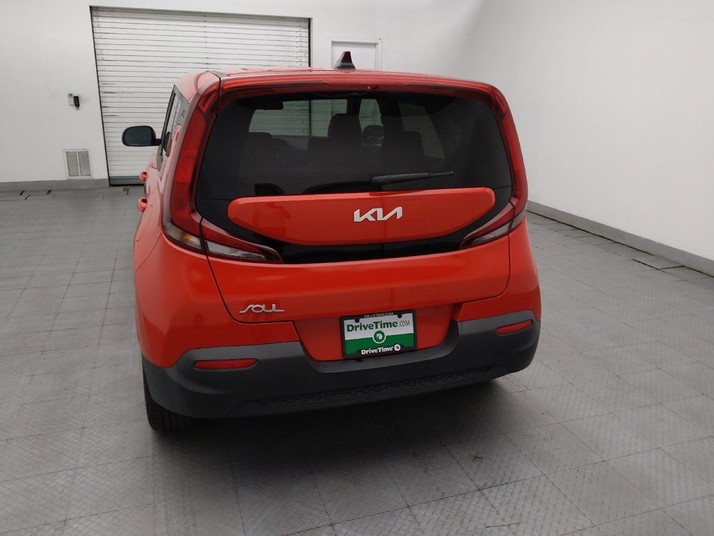 Used 2022 Kia Soul LX FWD image 6