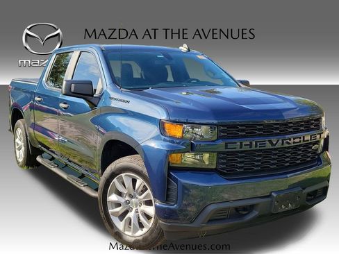 Used 2022 Chevrolet Silverado 1500 Custom w/ LPO, Dark Essentials Package RWD image 5
