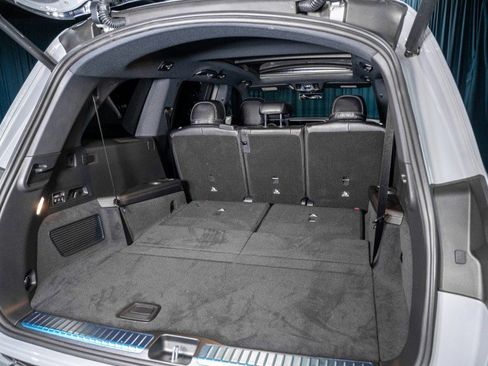 New 2026 Mercedes-Benz GLS 580 4MATIC image 7