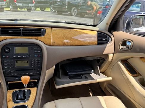 Used 2005 Jaguar S-TYPE 3.0 RWD image 24