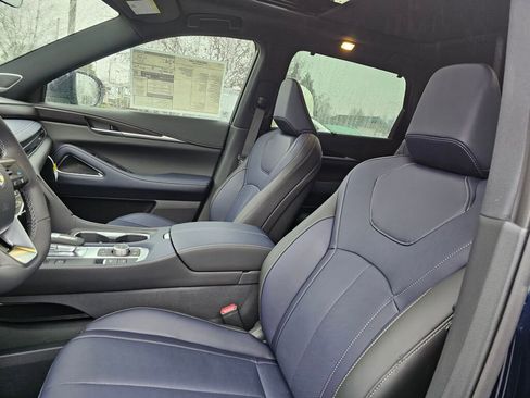 New 2026 INFINITI QX60 Sport image 26