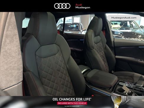 New 2025 Audi SQ8 Prestige image 29