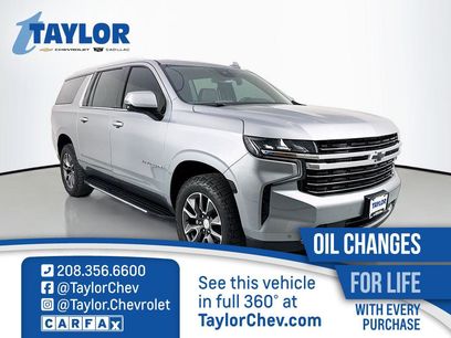 Used 2023 Chevrolet Suburban LT w/ LT Signature Plus Package