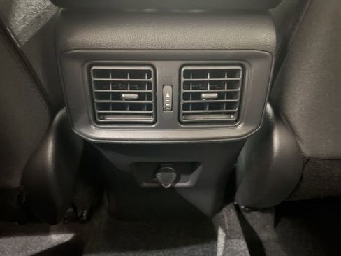 Used 2022 Toyota RAV4 LE image 18