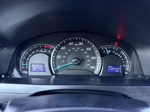 Used 2012 Toyota Camry LE FWD image 43