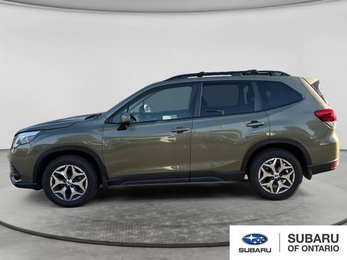 Used 2023 Subaru Forester Premium AWD/4WD image 8