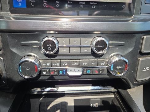 Used 2023 Ford F250 Lariat w/ Lariat Ultimate Package AWD/4WD image 18