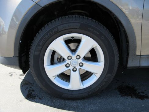 Used 2013 Toyota RAV4 XLE AWD/4WD image 19