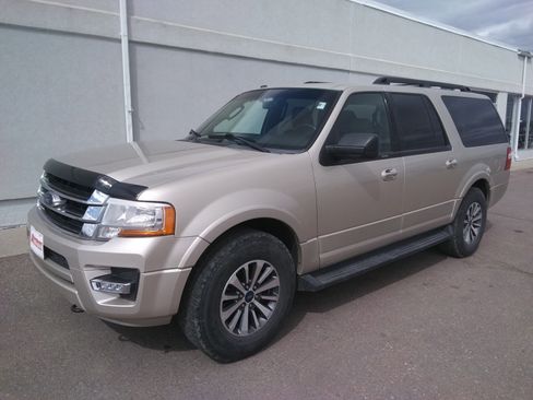 Used 2017 Ford Expedition EL XLT AWD/4WD image 2