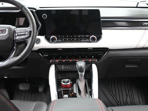 Used 2024 GMC Canyon AT4X image 25