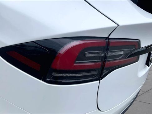 Used 2023 Tesla Model X AWD/4WD image 27