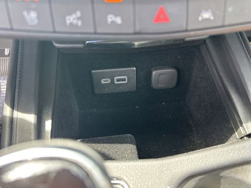 Used 2022 Cadillac XT4 Premium Luxury w/ Enhanced Visibility Package FWD image 41