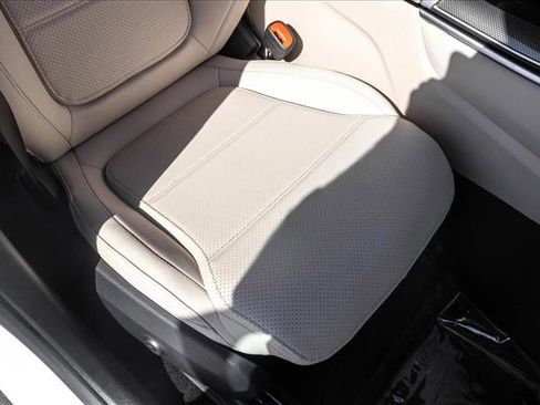 New 2026 Mercedes-Benz GLC 300 4MATIC image 28