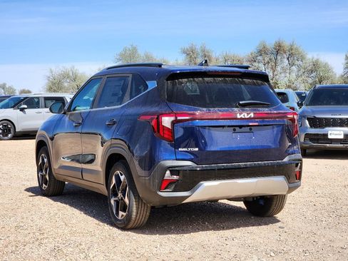 New 2026 Kia Seltos EX AWD/4WD image 3