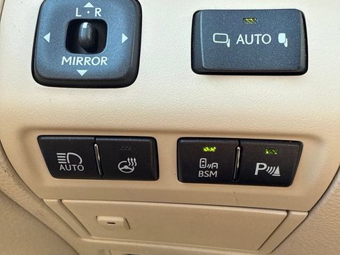 Used 2016 Lexus LS 460 L RWD image 4